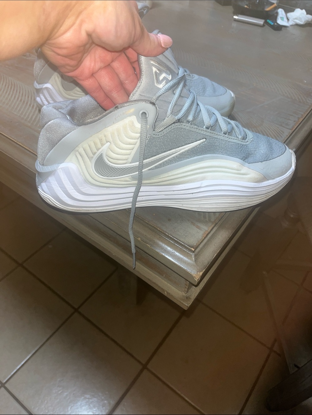Nike Giannis Freak 7’s unisex size 9  Gray Sculpted Wave sneakers